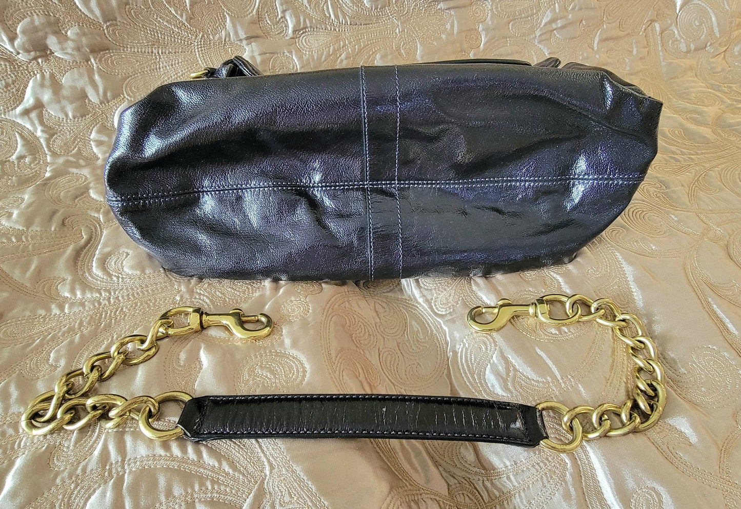 Coach: Leather Shoulder/Hand-bag with detachable gold chain strap