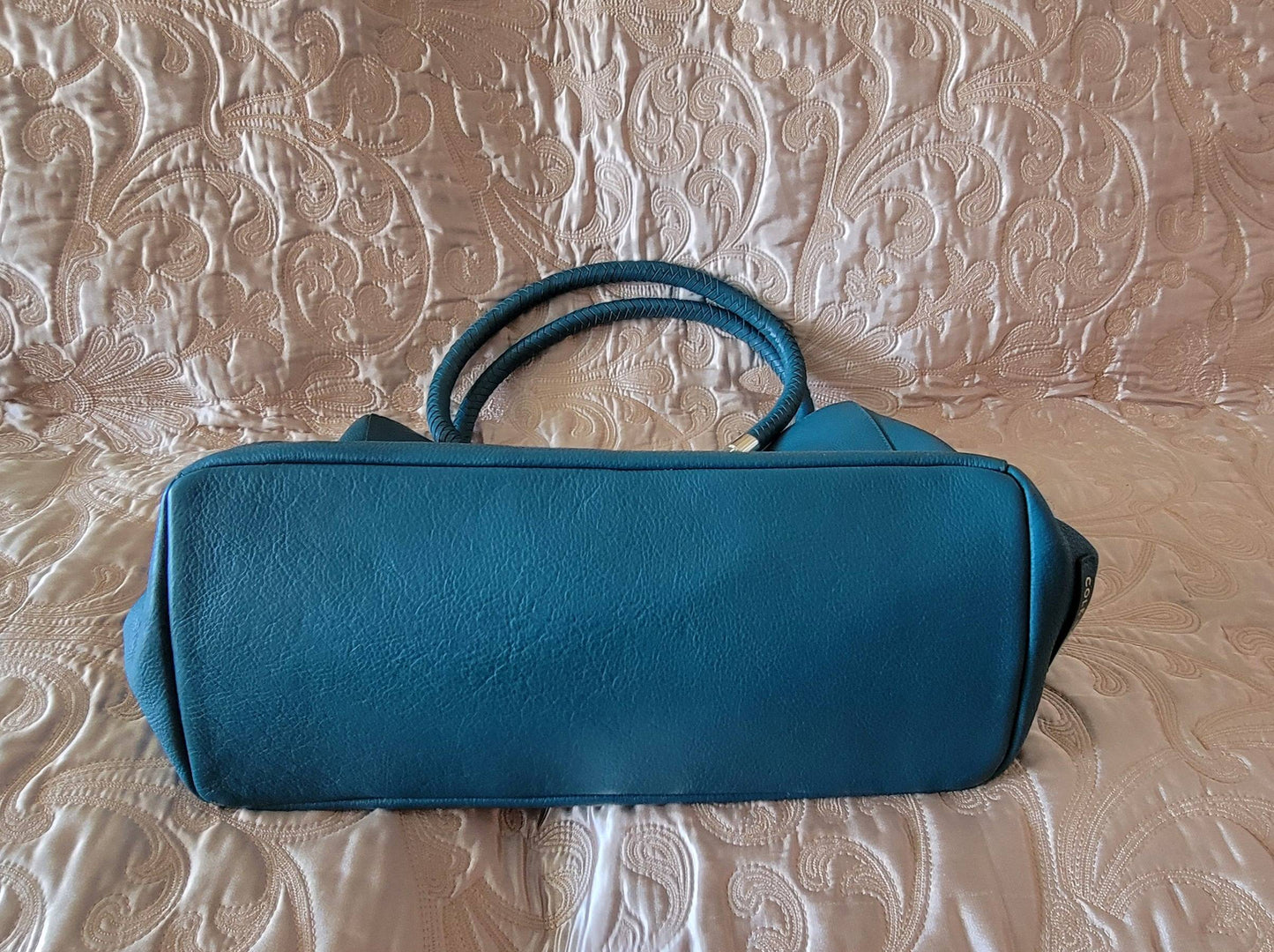 Cole Haan: Large Pebble Leather Tote bag