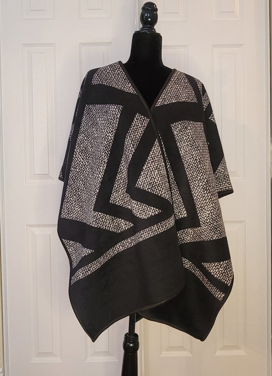 Nicole Miller: Textured Cape One Size "Like New" One Size