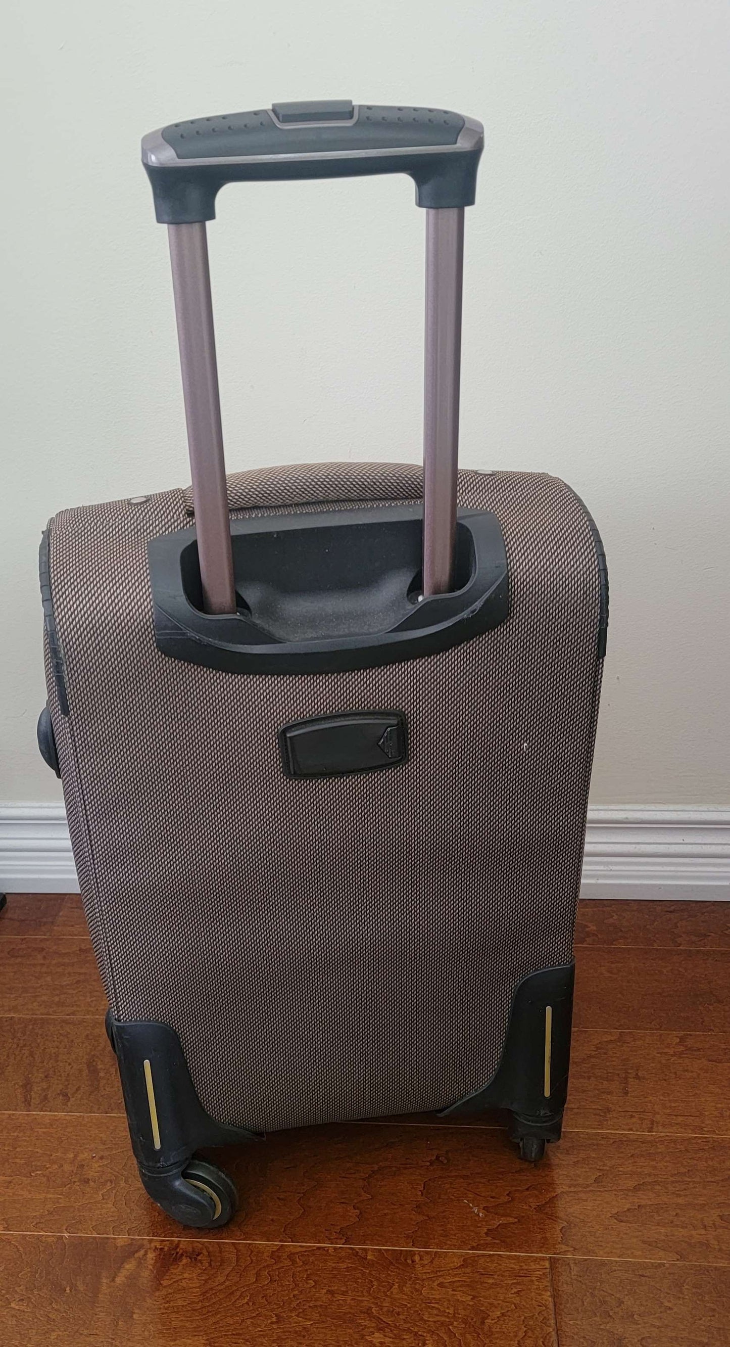 Grand Empire Luggage Brown Canvas Spinner