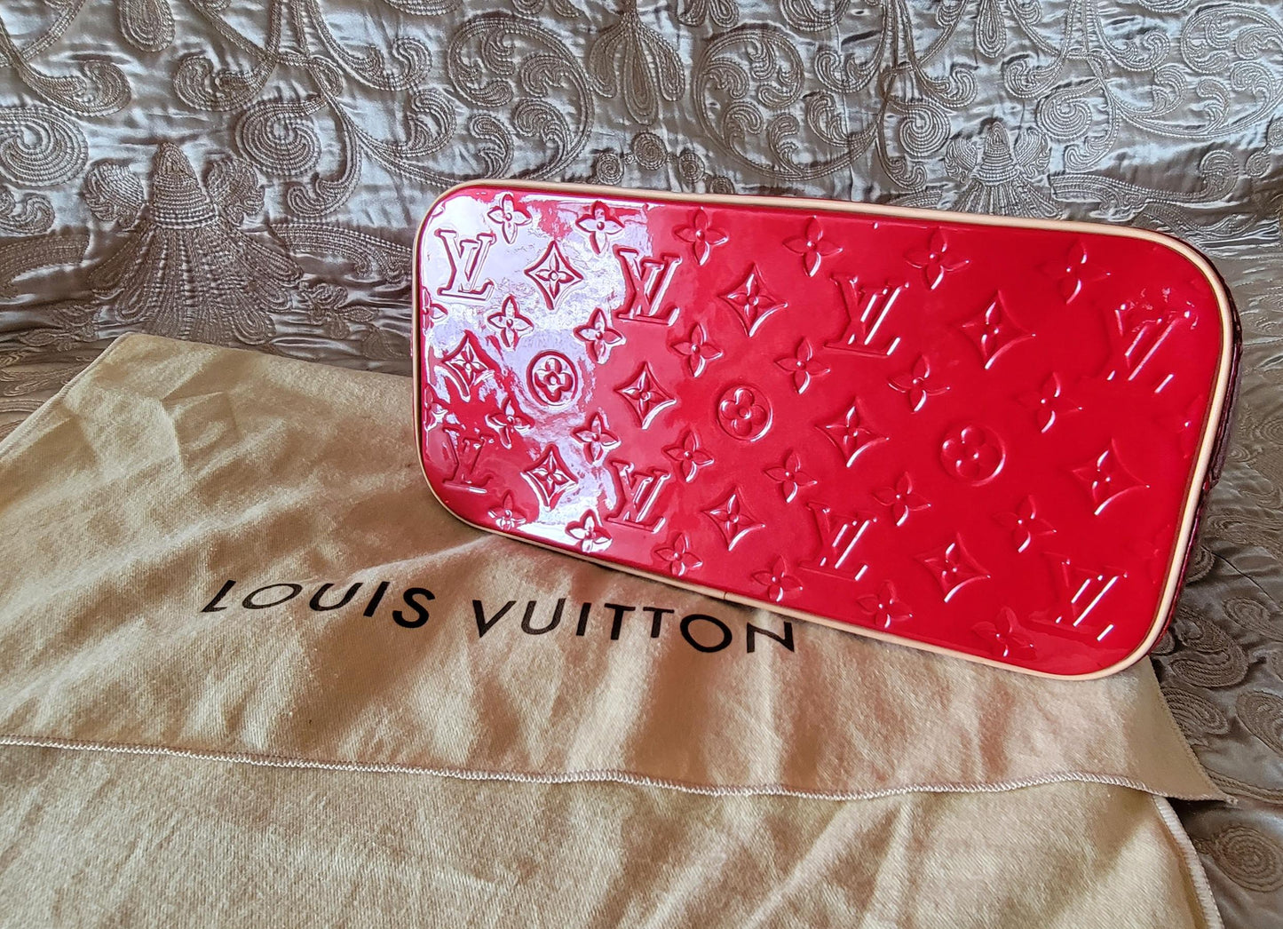 Louis Vuitton: Houston Pomme D'Amour Tote M91385 - NEW WITH TAGS