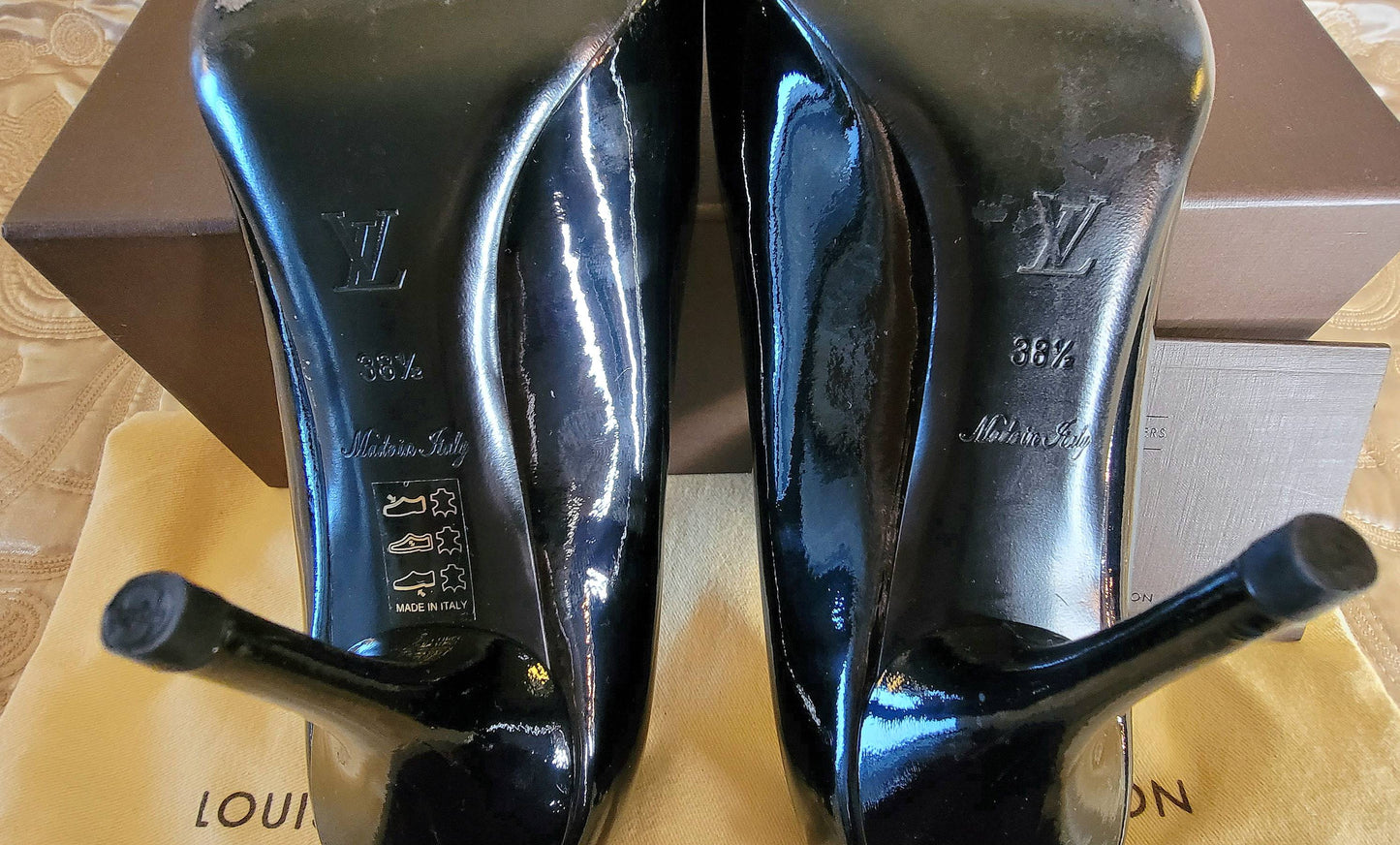 Louis Vuitton: Oh Really Heels Black Patent Leather Size 38 1/2 - "Like New"