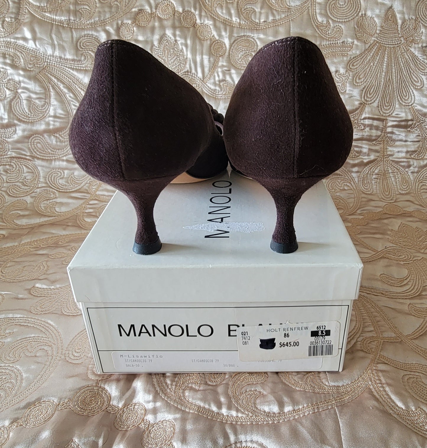 Manolo Blahnik: Lisawiflo Kitten Heel Brown Suede Flower Size 38.5 - "Like New"