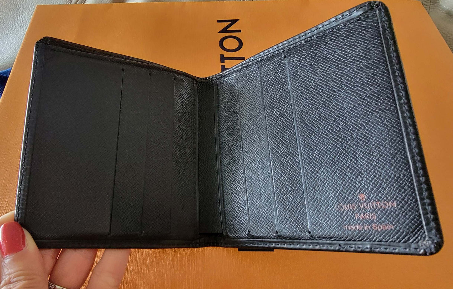 Louis Vuitton: Men's Epi Leather Black Compact Wallet