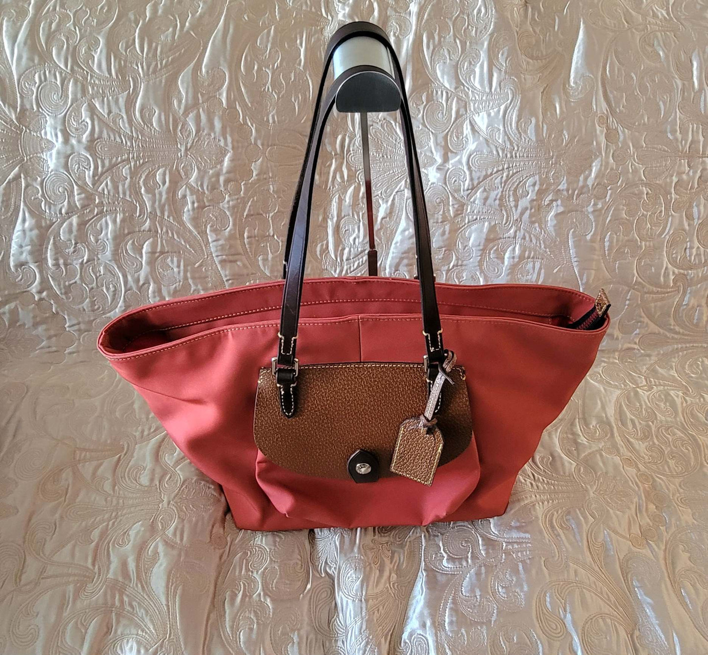 Dooney & Bourke: Large Nylon Shopper Bag "Like New"