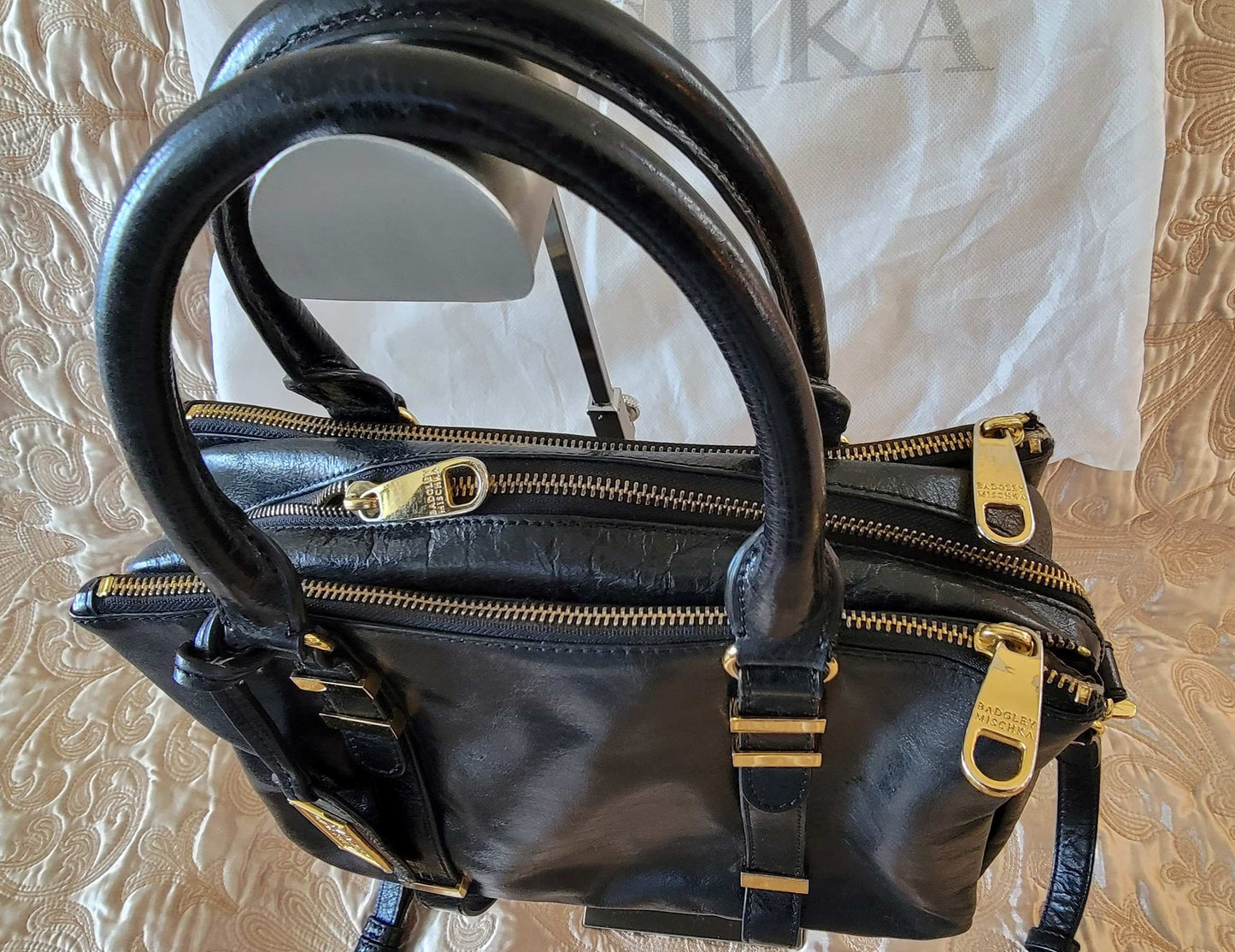 Bagley Mischka: Black Leather Shoulder Bag