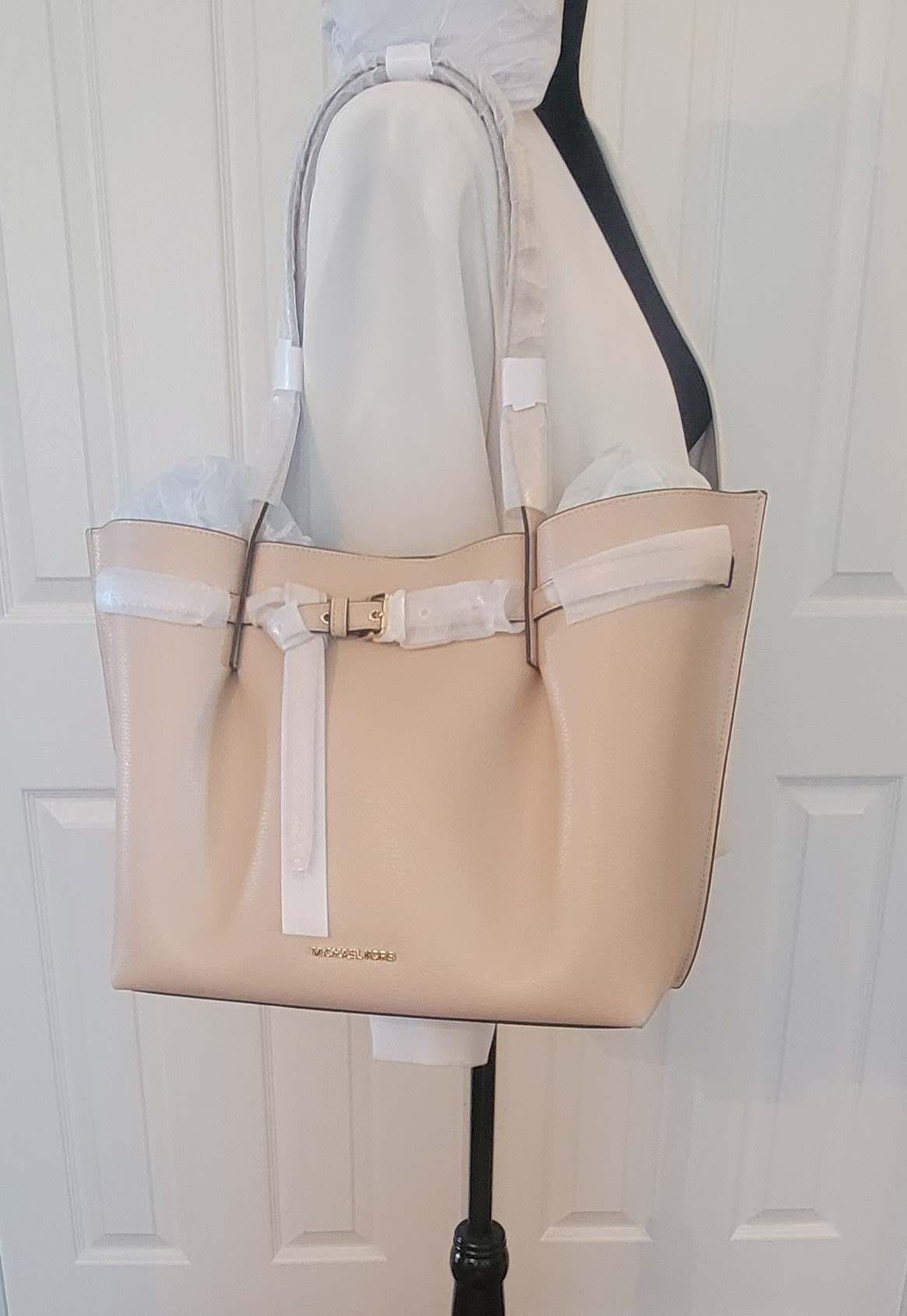 Michael Kors: Emilia Large Pebble Leather Tote Bag Beige - NEW – Prime  Consign